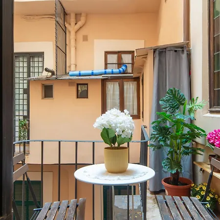 Apartment Cartari, Renaissance Flat A Few Steps From Piazza Navona And Vatican Rome